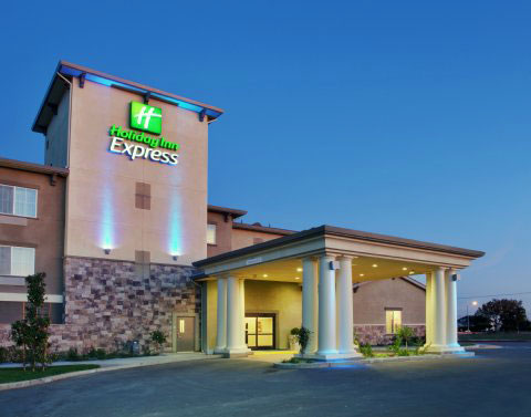 Holiday Inn Express entrance