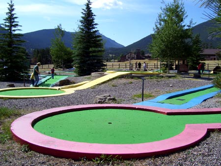 Mini-golf